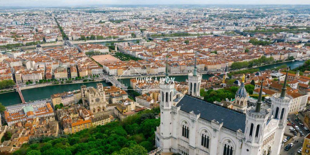 Sur la colline de Fourvière, une vue imprenable sur la ville de Lyon et une des meilleures activités